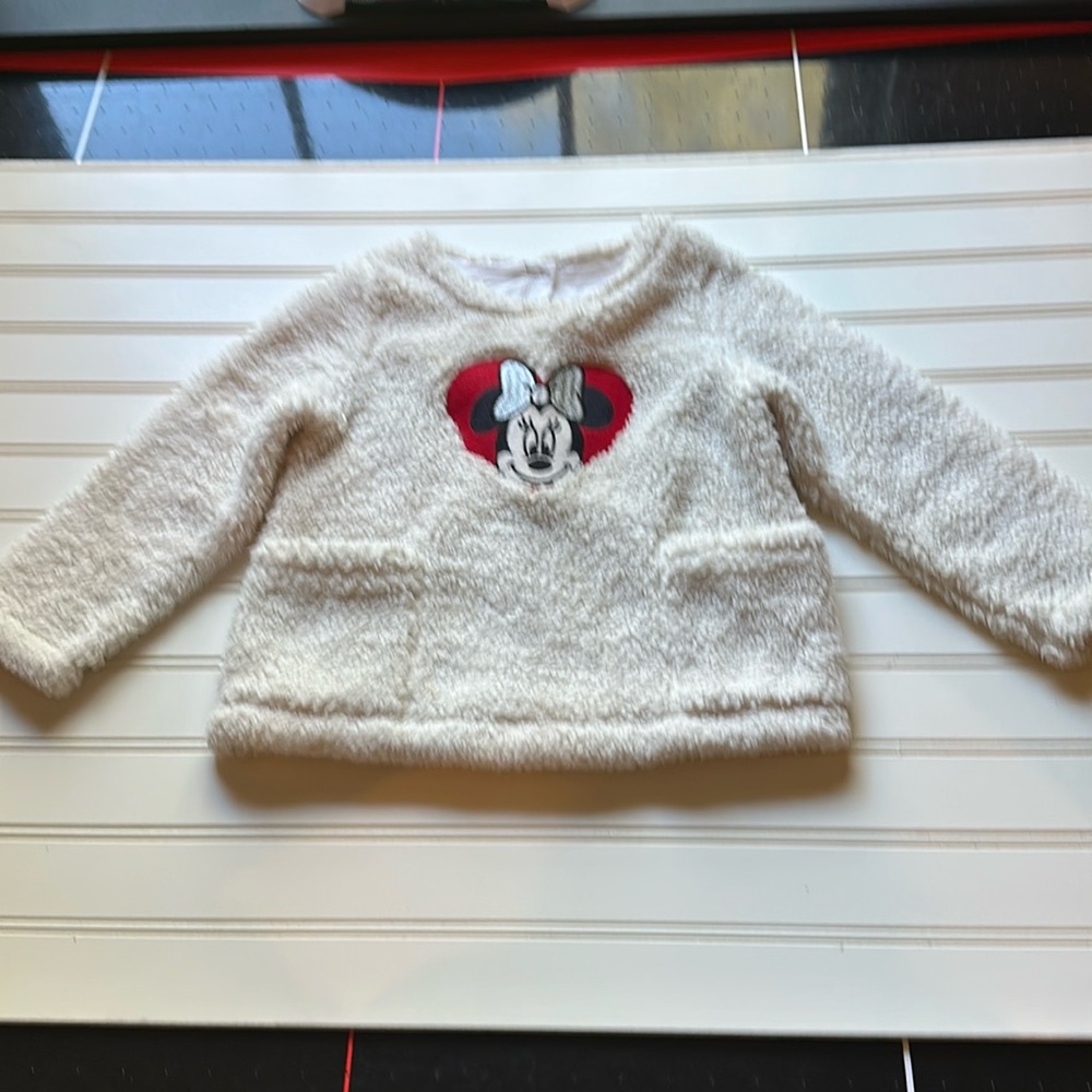 Gap Disney pullover‎ size 3 toddler